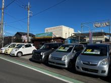 格安軽自動車&格安コンパクト車ちょっと懐かしいネオクラ車の専門店です。全車試乗可能!軽自動車は全車即日納車可能!乗って試してからご検討いただけます!業販も大歓迎。遠方の方、またはご自分で登録するセルフプランもございます。もちろん走行無制限保証付きの安心販売も致しております。当店では無理な押しつけ営業は一切いたしませんのでお気軽にご来店下さい。<br />お車でお越しの方はご連絡頂ければお迎えに参ります。