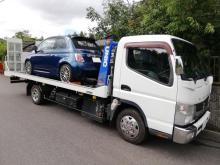 どうしても自分の好きな車や興味のある輸入車(イタリア車、ドイツ車)に偏り気味になっていますが、輸入車、日本車問わずご相談に乗らせて頂いておりますので、車の購入、売却、鈑金修理、車検など、お気軽にお声かけ頂けると幸いです。<br /><br />ご来店の際は、お手数ですが事前にご連絡下さいますよう、宜しくお願い致します。<br /><br />また、積載車も完備しておりますので、イベント参加時の車両の陸送や、故障時のレスキュー搬送も賜っております。