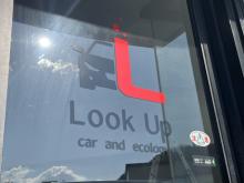 大分県津守で車をお探しならLook Up〈ルックアップ〉<br /><br />明るく清潔な店内で、お客様にゆっくりと車を選んでいただけるよう、アットホームな雰囲気でお客様をお迎えいたします。<br />店長は人当たりが良く、親切丁寧なので、初めて中古車を購入される方でも安心してご相談いただけます。<br />注文販売、車検、整備、買取も行っておりますので、車のことなら何でもLook Upにお任せください!<br /><br />日産デイズルークス、ミニクーパー、ルークスハイウェイスター、デミオ、パッソ、フレアクロスオーバーなど、国産車から輸入車まで個性豊かな車種を幅広く取り揃えております。<br /><br />Look Up〈ルックアップ〉で、あなただけの運命の一台を見つけませんか?<br /><br />■店舗情報<br />場所:大分県津守447番地1<br />営業時間:10:00～18:00(事前連絡頂ければ時間外対応可能です)<br />定休日:不定休(ご来店の際はご予約をお願い致します)