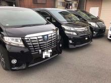 中古車(国産車・輸入車)から新車まで、おクルマに関することなら何でもご相談ください!!<br />最適な金額で、最良の車両をご提供いたします★<br />幅広い車種を取り揃えており、注文販売・委託販売・業販など様々な対応も可能です♪<br /><br />また、最長3年の中古車保証も取り扱っております!!<br />全国の提携整備工場で修理対応可能ですので、遠方のお客様も安心してご購入いただけます♪<br />※一部車種を除く<br /><br />小さなお店だと思ったら大間違い!!<br />普通車のみならず、輸入車や高級車まで各種取り揃えております★<br />ご希望があれば、スーパーカーでもご提供させていただきます♪<br /><br />リースやレンタカーも取り扱っておりますので、お気軽にスタッフまで!!