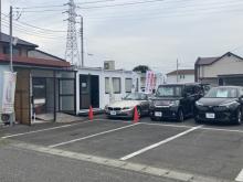 ご覧いただきありがとうございます!<br /><br />Auto Motor | オートモーターと申します。<br />国産の軽自動車から普通自動車、輸入車まで取り扱っております。<br />在庫にないお車もお客様のご希望に沿ってお探しいたします!<br /><br />また、お客様第一に考えておりますので、決して押し売り等は致しません!お客様のご要望を聞き、お客様にとって最適のご提案を心がけて参ります。<br /><br />商談スペースも完備!ゆっくりお客様のお話をお聞かせください♪<br /><br />お車探しのどのようなお悩みでも、お客様の立場になって提案させていただきます!<br />県道2号線近くに店舗を構えておりますので、お買い物ついでにも是非お気軽にご来店ください!