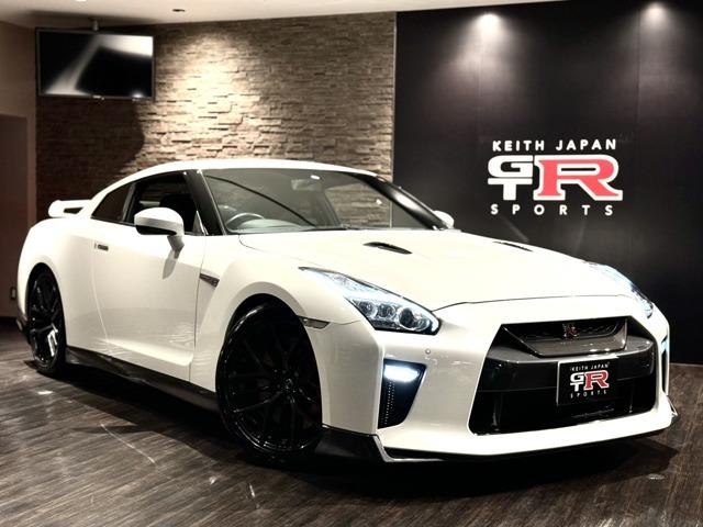 2017モデルGT-R35入庫致しました。仕入れ専門スタッフが厳しい目と経験で入庫致しました1...