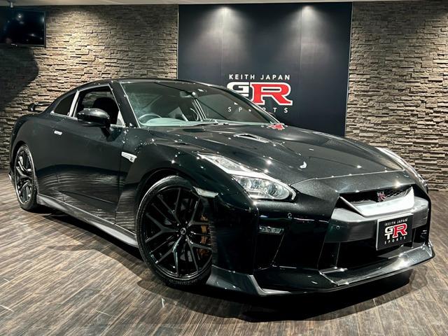 2017モデルGT-R35入庫致しました。仕入れ専門スタッフが厳しい目と経験で入庫致しました1...