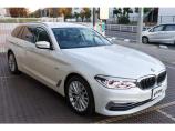 ユーザー買取車のBMW5シリーズツーリング Luxuryが入庫しました